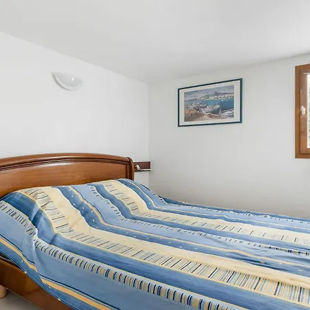 بيت للعطل Les Ondines 2- 29- Maison Charme- 6 Pers آجد