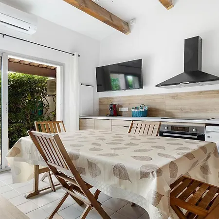 Les Ondines 2- 29- Maison Charme- 6 Pers بيت للعطل آجد